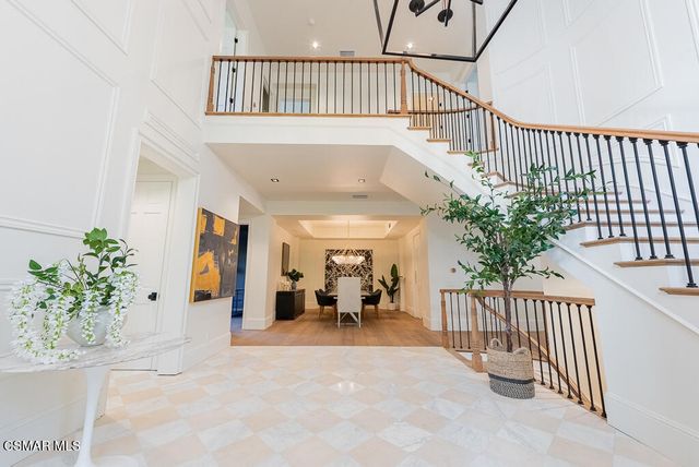 2313 Heatherbank Court, Thousand Oaks, CA 91361