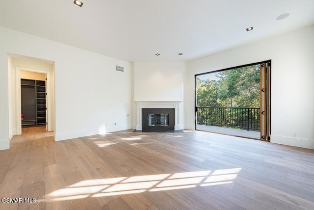 2313 Heatherbank Court, Thousand Oaks, CA 91361