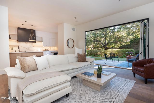 2313 Heatherbank Court, Thousand Oaks, CA 91361