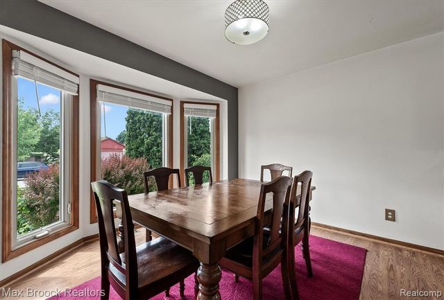 1776 Hillman Drive, Troy, MI 48083