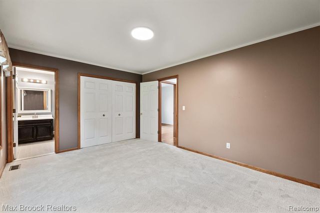 1776 Hillman Drive, Troy, MI 48083