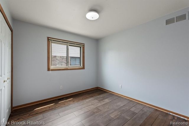 1776 Hillman Drive, Troy, MI 48083