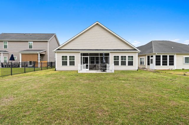 159 Palmetto Green Dr., Longs, SC 29568