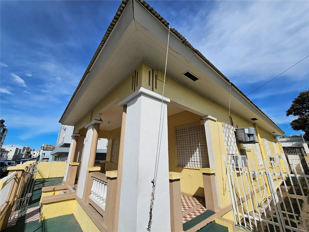 Image 13 of property listing at 62 CALLE COMERCIO, Ponce, PR 00730
