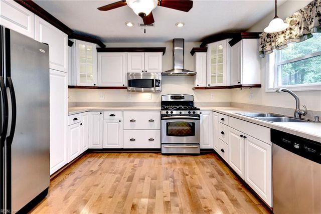 701 Tabb Lakes DR, Yorktown, VA 23693
