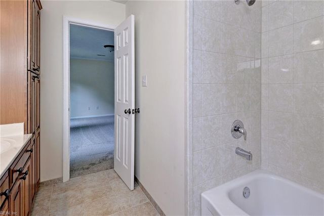 701 Tabb Lakes DR, Yorktown, VA 23693