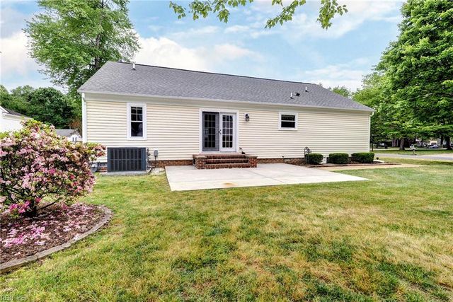 701 Tabb Lakes DR, Yorktown, VA 23693