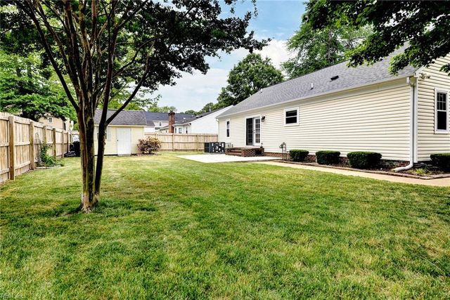 701 Tabb Lakes DR, Yorktown, VA 23693