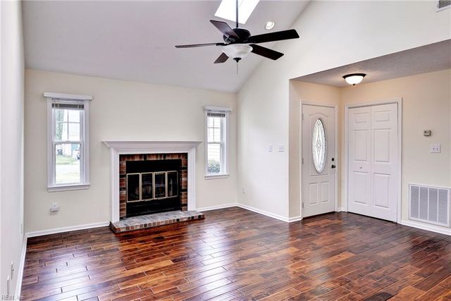 701 Tabb Lakes DR, Yorktown, VA 23693