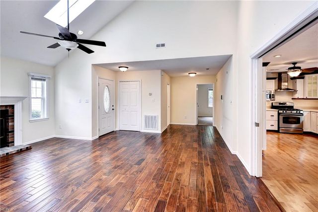 701 Tabb Lakes DR, Yorktown, VA 23693
