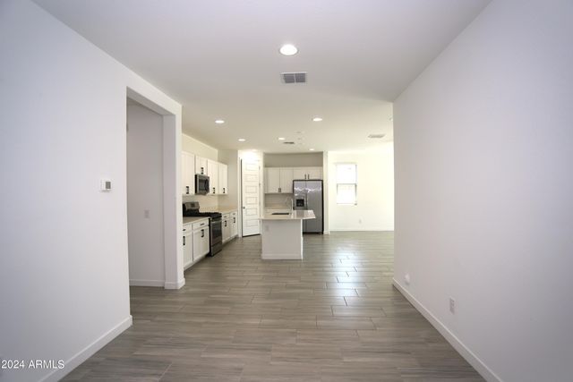 1651 W PIEDMONT Road, Phoenix, AZ 85041