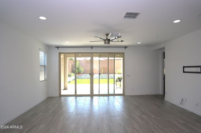 1651 W PIEDMONT Road, Phoenix, AZ 85041