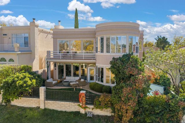 9909 Barrinson NE, Albuquerque, NM 87111