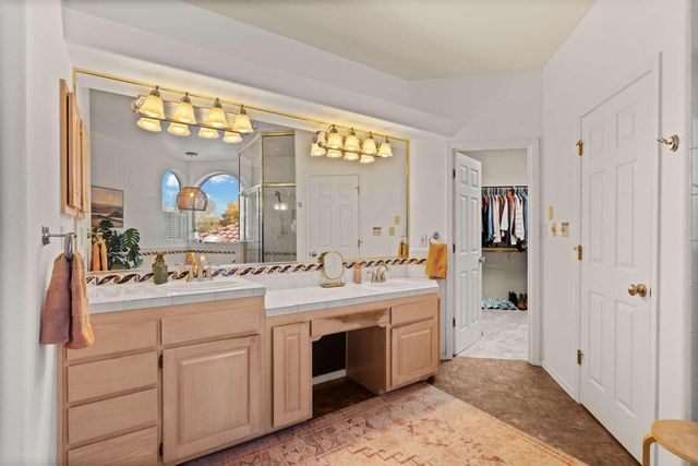 9909 Barrinson NE, Albuquerque, NM 87111