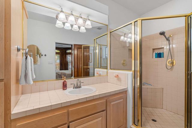 9909 Barrinson NE, Albuquerque, NM 87111