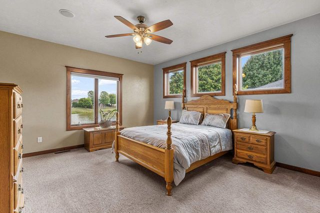 647 RUSCH DRIVE, Combined Locks, WI 54113