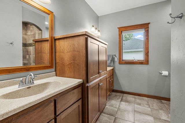 647 RUSCH DRIVE, Combined Locks, WI 54113