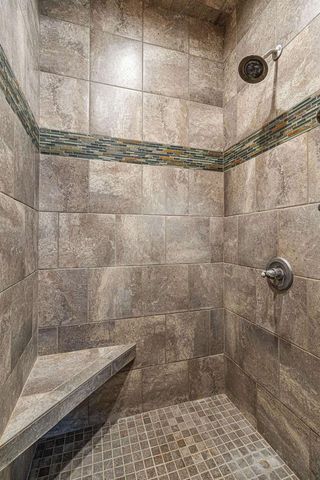 647 RUSCH DRIVE, Combined Locks, WI 54113