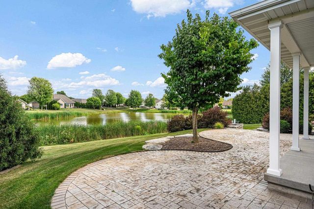 647 RUSCH DRIVE, Combined Locks, WI 54113