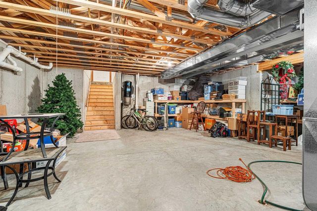 647 RUSCH DRIVE, Combined Locks, WI 54113