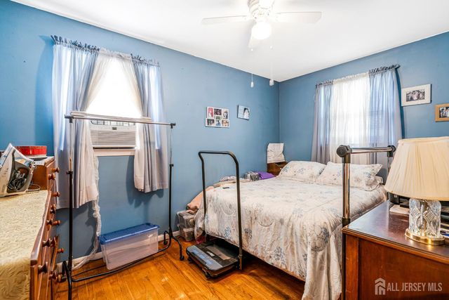512-516 Voorhees Avenue, Middlesex, NJ 08846