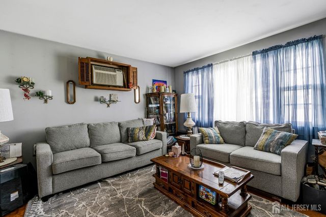 512-516 Voorhees Avenue, Middlesex, NJ 08846