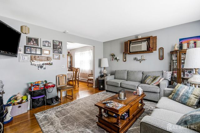 512-516 Voorhees Avenue, Middlesex, NJ 08846
