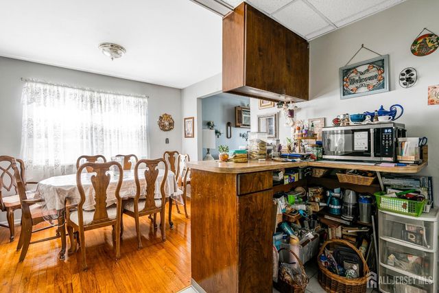 512-516 Voorhees Avenue, Middlesex, NJ 08846