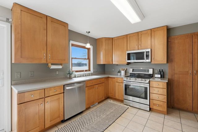 570 Riverview Drive, Marshall, WI 53559