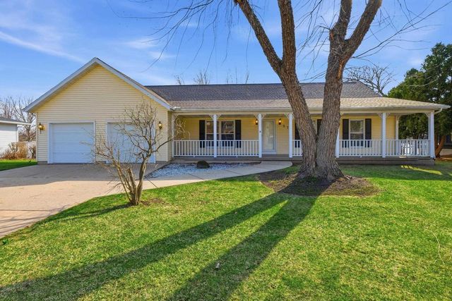 570 Riverview Drive, Marshall, WI 53559