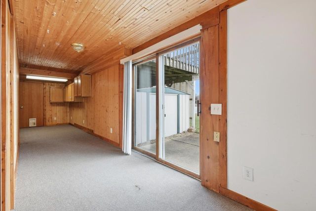 570 Riverview Drive, Marshall, WI 53559