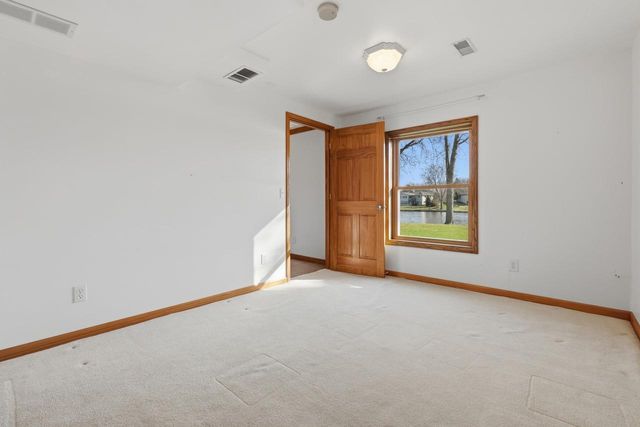 570 Riverview Drive, Marshall, WI 53559