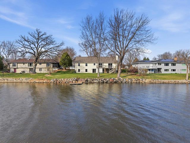 570 Riverview Drive, Marshall, WI 53559