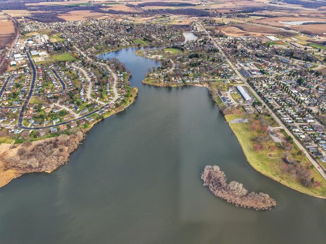 570 Riverview Drive, Marshall, WI 53559