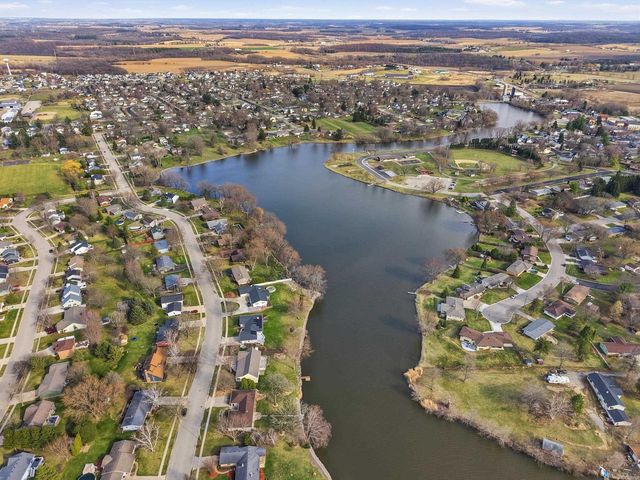 570 Riverview Drive, Marshall, WI 53559