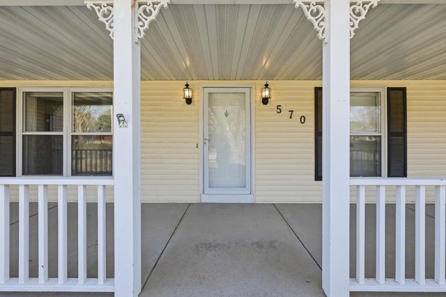 570 Riverview Drive, Marshall, WI 53559