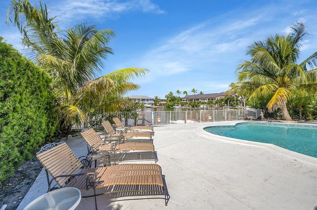 1702 S Ocean Boulevard 1, Delray Beach, FL 33483