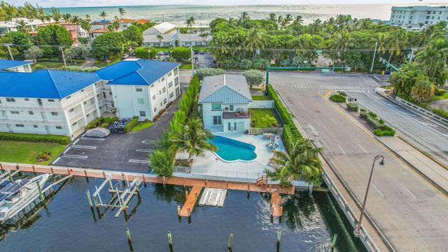 1702 S Ocean Boulevard 1, Delray Beach, FL 33483
