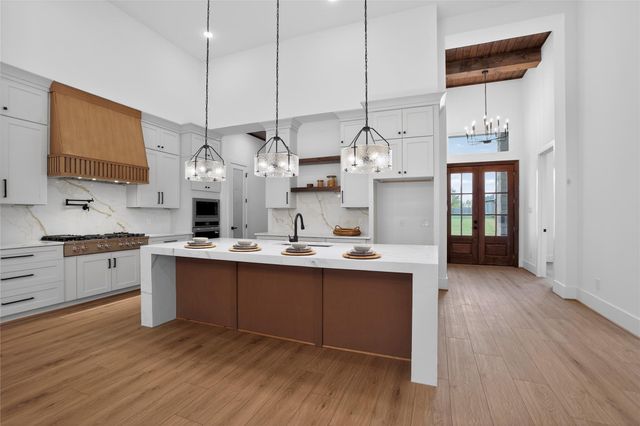 83 Camden Hills Drive, Montgomery, TX 77356