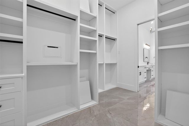 83 Camden Hills Drive, Montgomery, TX 77356