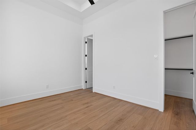 83 Camden Hills Drive, Montgomery, TX 77356