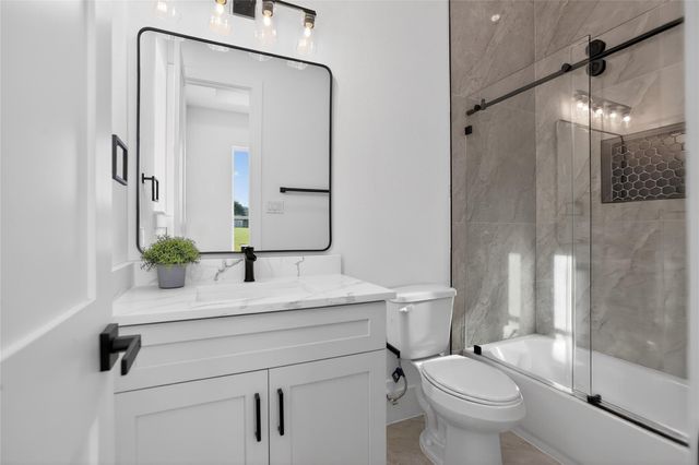 83 Camden Hills Drive, Montgomery, TX 77356