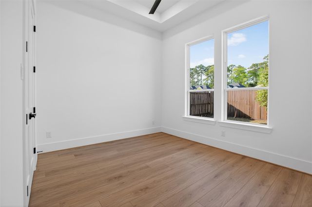 83 Camden Hills Drive, Montgomery, TX 77356