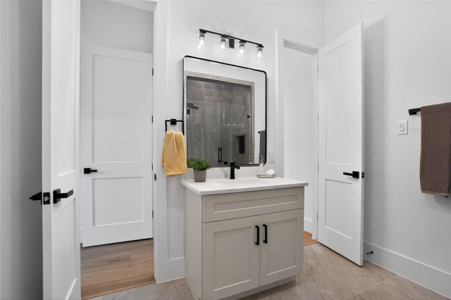 83 Camden Hills Drive, Montgomery, TX 77356