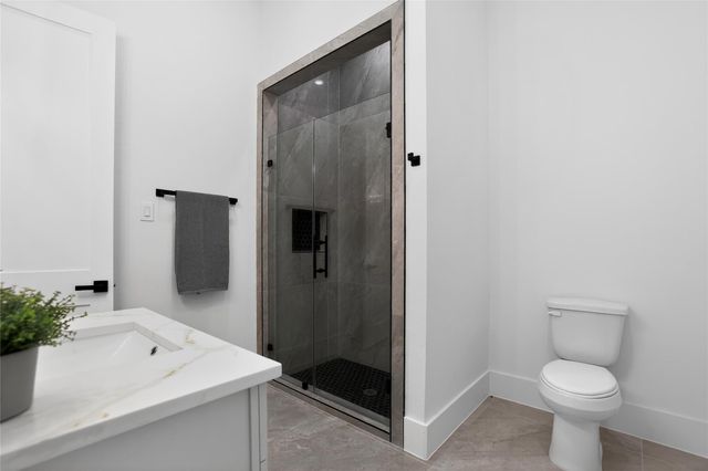 83 Camden Hills Drive, Montgomery, TX 77356