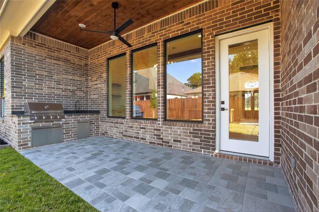 83 Camden Hills Drive, Montgomery, TX 77356