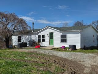 13591 Jake Tom Road, Logan, OH 43138