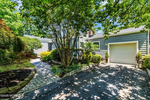 90 Queens Drive S, Little Silver, NJ 07739