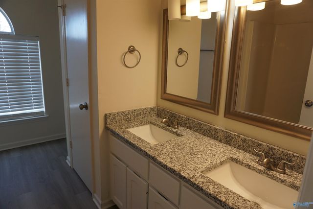 398 River Bend Drive, Huntsville, AL 35824