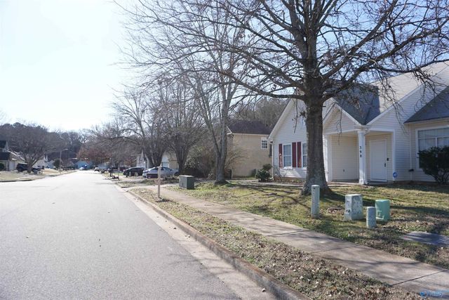 398 River Bend Drive, Huntsville, AL 35824